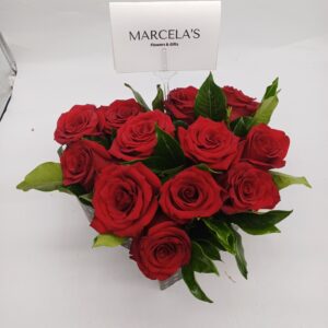 corazon con rosas
